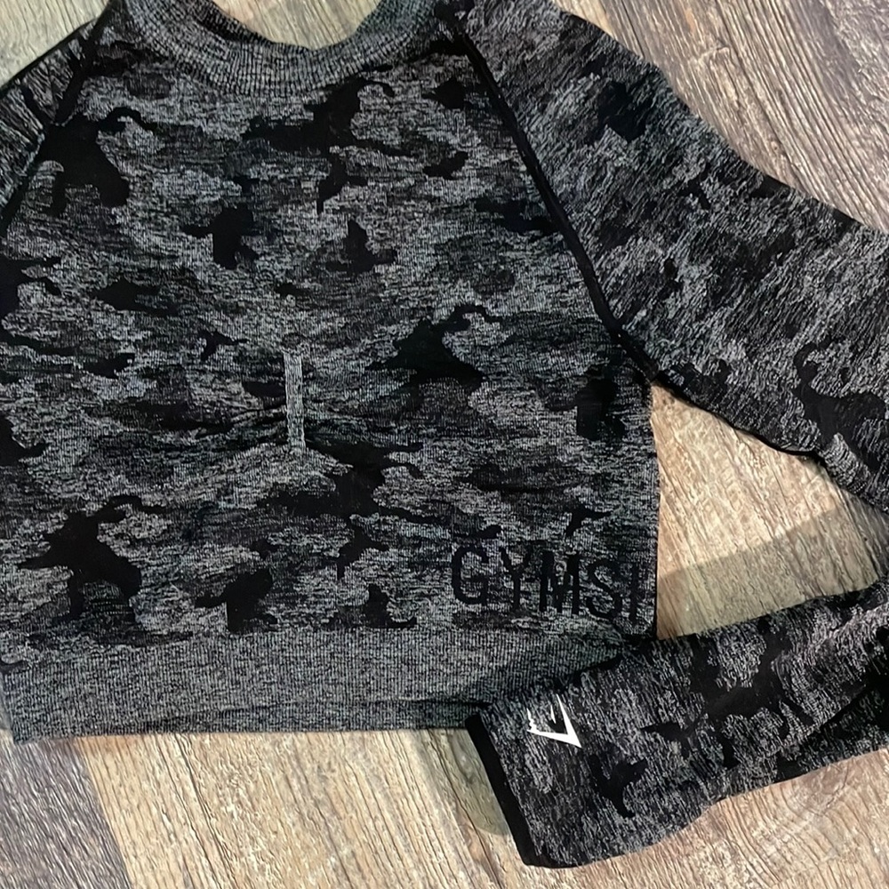 Gymshark Cropped workout long sleeve shirt